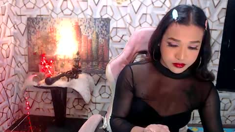 Snapshot of pythoncock4u chatting on February 8, 2026, 2:31 pm Queen Agatha online show from February 8, 2026, 2:31 pm