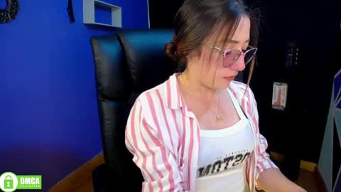 qadesh_boix online show from December 31, 2024, 6:02 pm