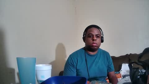 Snapshot of qbeastq2good chatting on December 11, 2024, 12:23 pm firehot online show from December 11, 2024, 12:23 pm