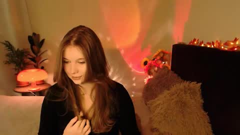 Snapshot of qt_nymph chatting on October 14, 2025, 12:06 pm Ariel online show from October 14, 2025, 12:06 pm