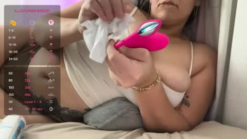 Snapshot of quecosatanrica chatting on April 4, 2026, 3:05 am quecosatanrica online show from April 4, 2026, 3:05 am
