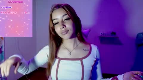 Snapshot of quee_tiana chatting on April 24, 2026, 10:12 pm your princess online show from April 24, 2026, 10:12 pm