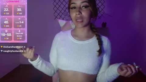 Snapshot of quee_tiana chatting on June 11, 2026, 1:27 am your princess online show from June 11, 2026, 1:27 am
