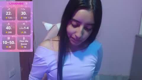 Snapshot of quee_tiana chatting on July 31, 2026, 12:10 am your princess online show from July 31, 2026, 12:10 am