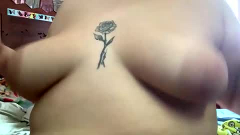 Snapshot of queeeendeepthrot chatting on February 27, 2026, 6:08 pm Bigtitanalslut online show from February 27, 2026, 6:08 pm