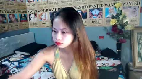 Snapshot of queen_ara21 chatting on February 16, 2026, 6:48 pm queen_ara21 online show from February 16, 2026, 6:48 pm