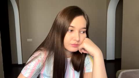 Snapshot of queen_chatur chatting on March 13, 2026, 12:56 pm Viktoria online show from March 13, 2026, 12:56 pm