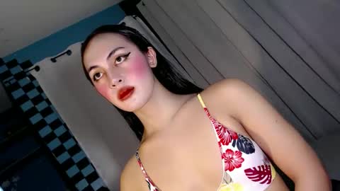 Snapshot of queen_danaya chatting on April 17, 2026, 9:34 am queen_danaya online show from April 17, 2026, 9:34 am