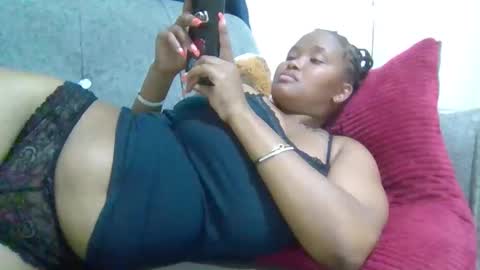 Snapshot of queen_doli chatting on February 17, 2026, 10:23 am queen_doli online show from February 17, 2026, 10:23 am