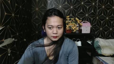 Snapshot of queen_ennah chatting on December 22, 2024, 4:06 am queen_ennah online show from December 22, 2024, 4:06 am