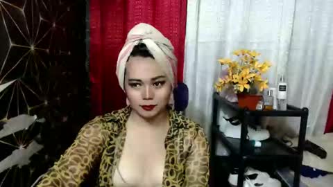 Snapshot of queen_ennah chatting on January 21, 2025, 6:43 am queen_ennah online show from January 21, 2025, 6:43 am