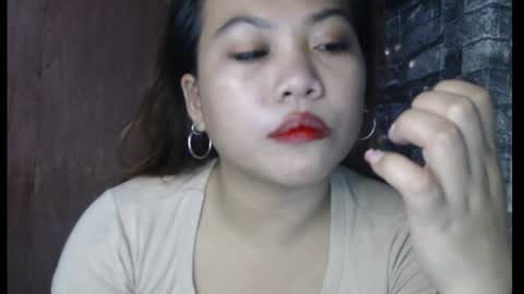 Snapshot of queen_fucker23 chatting on December 1, 2025, 6:07 am Angel online show from December 1, 2025, 6:07 am