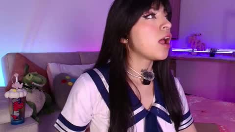 Snapshot of queen_gummy chatting on March 11, 2025, 3:16 am saloo online show from March 11, 2025, 3:16 am