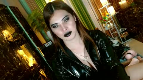 Snapshot of queen_kendalx19 chatting on June 13, 2026, 1:42 pm Kendal online here from 6am-3pm philippine time online show from June 13, 2026, 1:42 pm