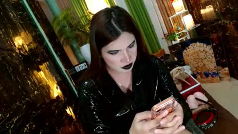 Snapshot of queen_kendalx19 chatting on July 8, 2026, 11:31 pm Kendal online here from 6am-3pm philippine time online show from July 8, 2026, 11:31 pm