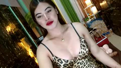 Snapshot of queen_kendalx19 chatting on July 14, 2026, 10:54 am Kendal online here from 6am-3pm philippine time online show from July 14, 2026, 10:54 am