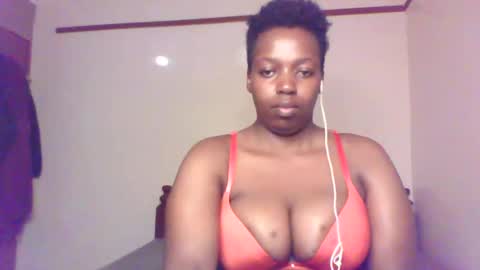 Snapshot of queen_melanine chatting on December 9, 2024, 4:01 am QUEEN online show from December 9, 2024, 4:01 am
