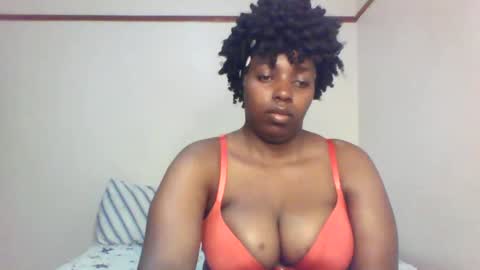 Snapshot of queen_melanine chatting on February 23, 2025, 1:57 am QUEEN online show from February 23, 2025, 1:57 am