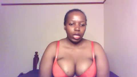Snapshot of queen_melanine chatting on January 13, 2026, 3:56 am QUEEN online show from January 13, 2026, 3:56 am