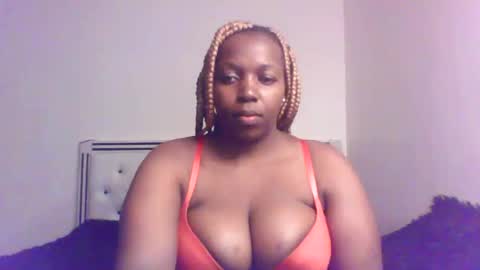 Snapshot of queen_melanine chatting on April 22, 2026, 3:31 am QUEEN online show from April 22, 2026, 3:31 am