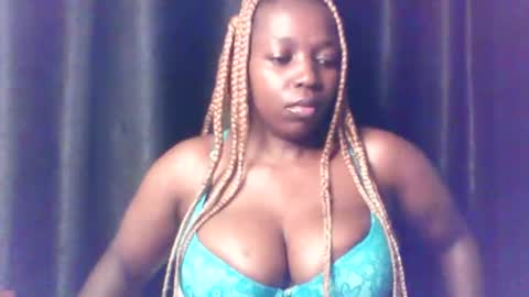 Snapshot of queen_melanine chatting on May 4, 2026, 3:57 am QUEEN online show from May 4, 2026, 3:57 am