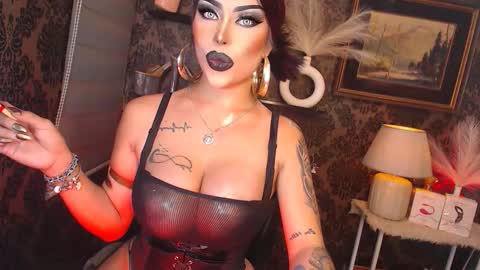 Snapshot of queen_mirahh chatting on October 12, 2025, 10:31 pm queen mira maria shantal online show from October 12, 2025, 10:31 pm