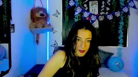 queen_natttyy online show from March 3, 2026, 2:34 pm