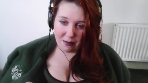 queen_o_swords online show from February 22, 2026, 10:36 am