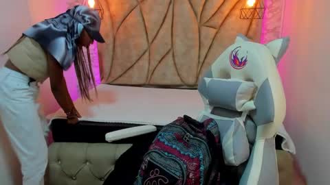   online show from January 10, 2025, 11:22 am