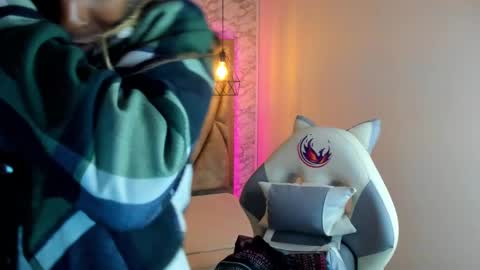   online show from January 15, 2025, 11:53 am