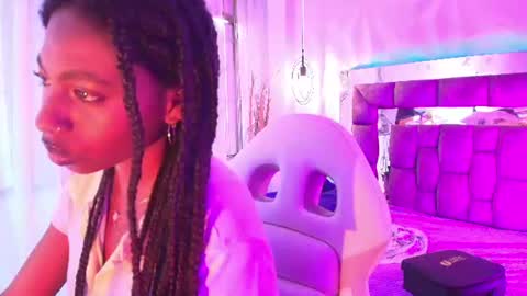Snapshot of queen_perla_ chatting on July 4, 2026, 1:39 pm online show from July 4, 2026, 1:39 pm