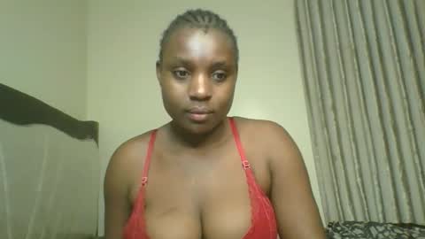 Snapshot of queen_wow2 chatting on May 22, 2026, 3:13 am queen online show from May 22, 2026, 3:13 am