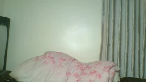 Snapshot of queen_wow2 chatting on May 26, 2026, 7:10 pm queen online show from May 26, 2026, 7:10 pm