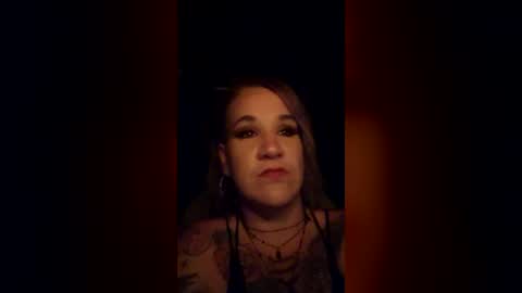 Snapshot of queenb1126 chatting on June 13, 2026, 3:26 am queenb1126 online show from June 13, 2026, 3:26 am