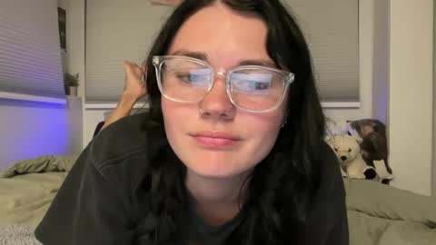 Snapshot of queencassidyy chatting on May 28, 2026, 4:32 am Cassidy online show from May 28, 2026, 4:32 am