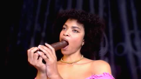 Snapshot of queendom_ing chatting on November 27, 2025, 11:29 pm Sweet Goddess online show from November 27, 2025, 11:29 pm