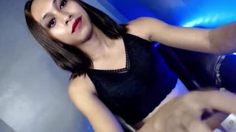 just call me QUEEN and ill be there online show from September 25, 2025, 5:05 pm