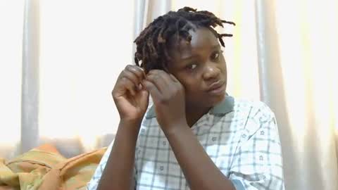 Snapshot of queenkesha chatting on December 16, 2025, 8:41 am queenkesha online show from December 16, 2025, 8:41 am