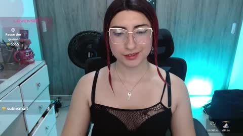 Snapshot of queenlilith_paradise chatting on January 8, 2026, 10:45 pm Queenlilith online show from January 8, 2026, 10:45 pm