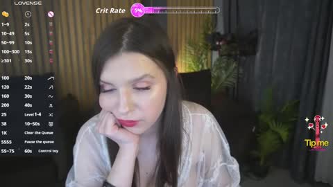 Snapshot of queenlilithh chatting on May 1, 2026, 2:32 pm queenlilithh online show from May 1, 2026, 2:32 pm