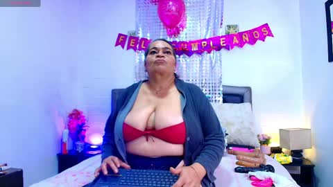 VickyBoobss online show from May 16, 2026, 12:59 pm