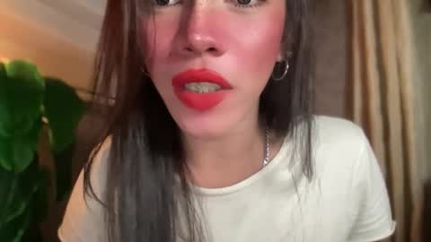 QUEEN online show from April 29, 2026, 9:46 am