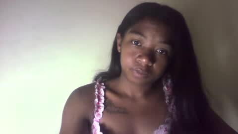 Snapshot of queennaya chatting on July 17, 2026, 2:24 pm queennaya online show from July 17, 2026, 2:24 pm