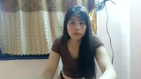 queennbbee online show from June 26, 2026, 3:22 am