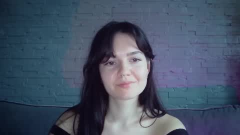 Snapshot of queenofmodels chatting on November 14, 2025, 11:20 am QueenOfModels online show from November 14, 2025, 11:20 am