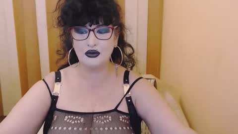 queenofsin online show from October 24, 2025, 8:49 pm