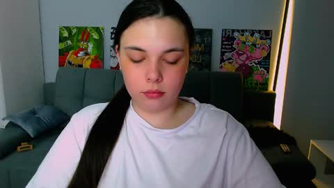 Snapshot of queenofthesense chatting on April 1, 2026, 12:39 pm Patricia online show from April 1, 2026, 12:39 pm