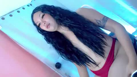 QUEEN online show from February 5, 2025, 11:23 am