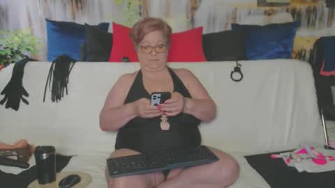 QueenPammy online show from May 21, 2026, 4:41 am