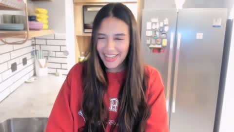 Snapshot of queenv66 chatting on February 2, 2025, 1:12 am Val - online show from February 2, 2025, 1:12 am